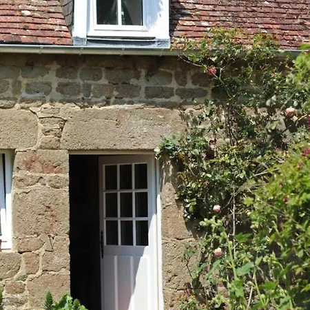 펜션 Maison Historique Du 15eme Siecle Avec Jardin A - Fr-1-497-135 *